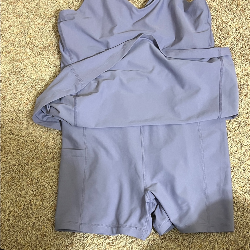 Athletic dress - Picture 2 of 4
